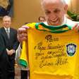 'Faliu', 'cavalheiro' e 'grande humanidade': o que papa Francisco pensava de Maradona, Messi e Pelé