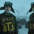 Onde assistir a Mickey 17, longa com Robert Pattinson em dose dupla?