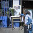 Argentinos rendem homenagem a Francisco na maior favela de Buenos Aires e no bairro onde papa cresceu