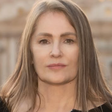 Escritora, casada e de origem italiana: veja detalhes da vida pessoal de Ilze Scamparini