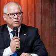 Presidente do INSS pede demissão após ser alvo de operação da PF contra fraudes em aposentadorias
