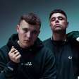 Kneecap: o trio que está sacudindo a cultura jovem na Irlanda do Norte e além
