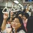 Diante da escassez de mão de obra, o Japão tomou uma medida inédita: salários iguais para as mulheres