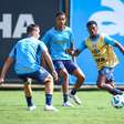 Com Mano Menezes no comando, Grêmio enfrenta Godoy Cruz pela Sul-Americana