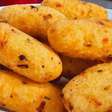 Bolinho de arroz prático: transforma sobras em petisco dos deuses