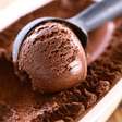 Sorvete de chocolate 2 ingredientes: sem leite, sem açúcar