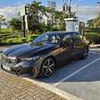 Viagem de carro elétrico: BMW i5 M60 tem alcance real de 420 km, mas só a 120