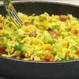 Receita com Arroz Amanhecido que Transforma Sobras em Banquete