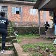 Operação "Atena" mobiliza 100 policiais em ação contra violência doméstica e prende 2 em Porto Alegre