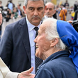 A amizade entre o papa Francisco e a freira que quebrou protocolo para orar diante do caixão do pontífice