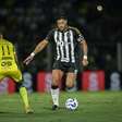 Hulk leva amarelo e diz que árbitro pediu desculpas pelo cartão