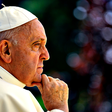 Água benta, 'sigilos do cardeal camerlengo' e mais: por dentro da cerimônia secreta do sepultamento de Papa Francisco