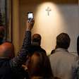 Milhares de pessoas visitam túmulo do papa Francisco