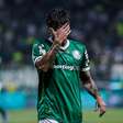 Palmeiras 'empilha' atacantes, mas não fura defesa do Bahia e perde pelo Brasileirão