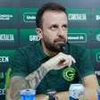 Lucas Andrino tem reunião com CA do Goiás e mudança em gestão é anunciada: "Ele pediu"