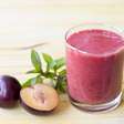 5 vitaminas caseiras para combater o intestino preso