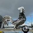 Antes da reabertura, Atlético Mineiro inaugura Galo de oito metros na Arena MRV