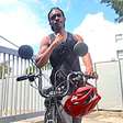 "É revoltante", diz ciclista sobre aumento de R$ 0,50 na taxa de entrega do iFood