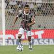 Thiago Silva avança em recuperação no Fluminense, mas treina separado do elenco