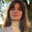Camila Queiroz revela profissão da mãe e web reage: 'Nossa'