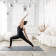 5 posturas de yoga benéficas para as mães