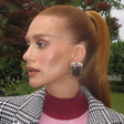 Marina Ruy Barbosa usa sapatilha inspirada no balé de R$ 189,90