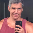 Aos 55 anos, Marcio Garcia impressiona em clique sem camisa: 'Xô preguiça'