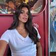 Alane Dias assume novo namoro com foto romântica