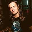 Morre Brad Arnold, vocalista do 3 Doors Down, aos 47 anos