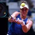 Bia Haddad exagera nos erros, leva 'pneu' e cai na estreia do WTA de Roma diante de 'freguesa'