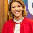 Filha de Silvio Santos 'se veste' de papa para anunciar a nova grade do SBT