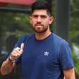 Flamengo negocia renovação de contrato com goleiro Rossi