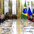 Em reunião em Moscou, Lula critica política de taxação de Trump e reforça parceria com Putin