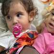 Gêmeas siamesas Kiraz e Aruna passam por cirurgia de separação em Goiânia