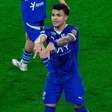 Brasileiro brilha com dois gols, Al-Hilal goleia e segue na briga pelo título saudita