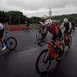 Chuva e frio na disputa do Bike Series em Interlagos