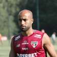 Lucas Moura volta a sentir dores e desfalca o São Paulo na Libertadores