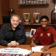 São Paulo renova com Lucas Ferreira até 2029