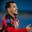 Vitória vence a primeira na Sul-Americana com gol de Claudinho