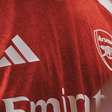 Arsenal divulga novo uniforme para a temporada 2025/26