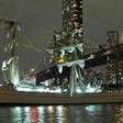 Navio do México bate na ponte do Brooklin em Nova York e deixa mortos; o que se sabe