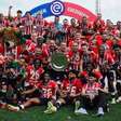 PSV é o improvável bicampeão holandês