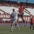 Em jogo polêmico, Atlético-GO e Remo empatam na Série B