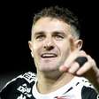 Vegetti celebra nova fase do Vasco com Diniz: 'Agora vamos em um barco diferente'