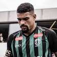 Árbitro afirma que zagueiro do Maringá pediu para levar cartão; clube nega