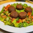 Falafel sem trigo assado: crocante por fora, úmido dentro