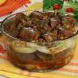 Carne de panela com batata e repolho: teste o prato simples e delicioso