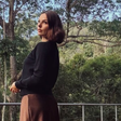 Isis Valverde usa peças curingas em viagem com Marcus Buaiz