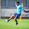 Contusão de Monsalve abre caminho para Cristaldo voltar a ser opção no Grêmio