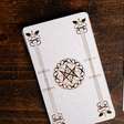 Conecte-se com os mistérios da temporada geminiana através do tarot